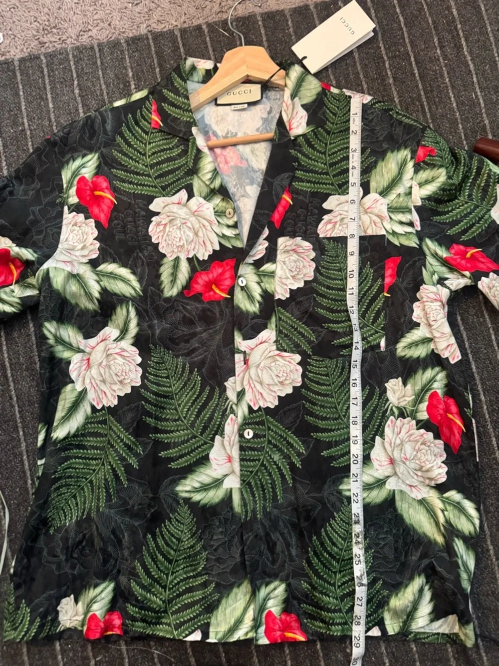 limited edition “ MAISON DEL'AMOU Sine AMORE” for GUCCI Button-Down Shirt